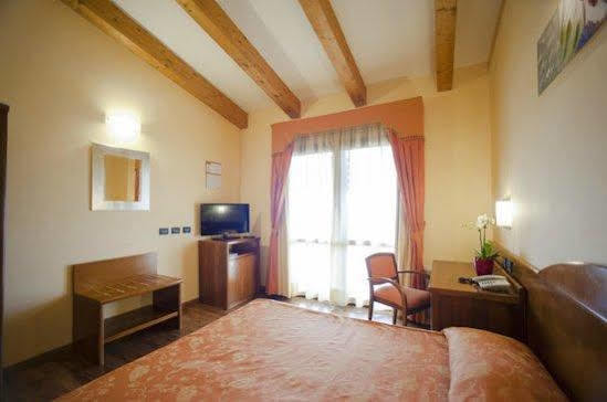 Hotel Fontana 루비에라 외부 사진